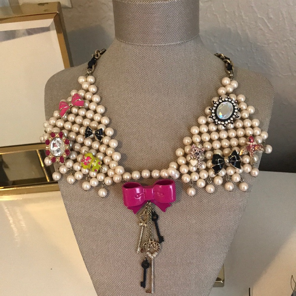 Betsey Johnson brand new pearl necklace